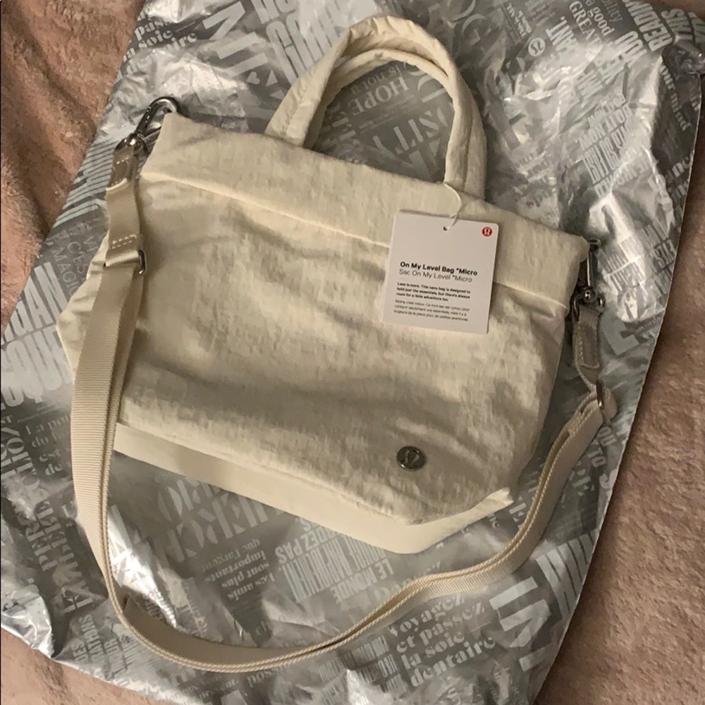 Lululemon brand new bag.